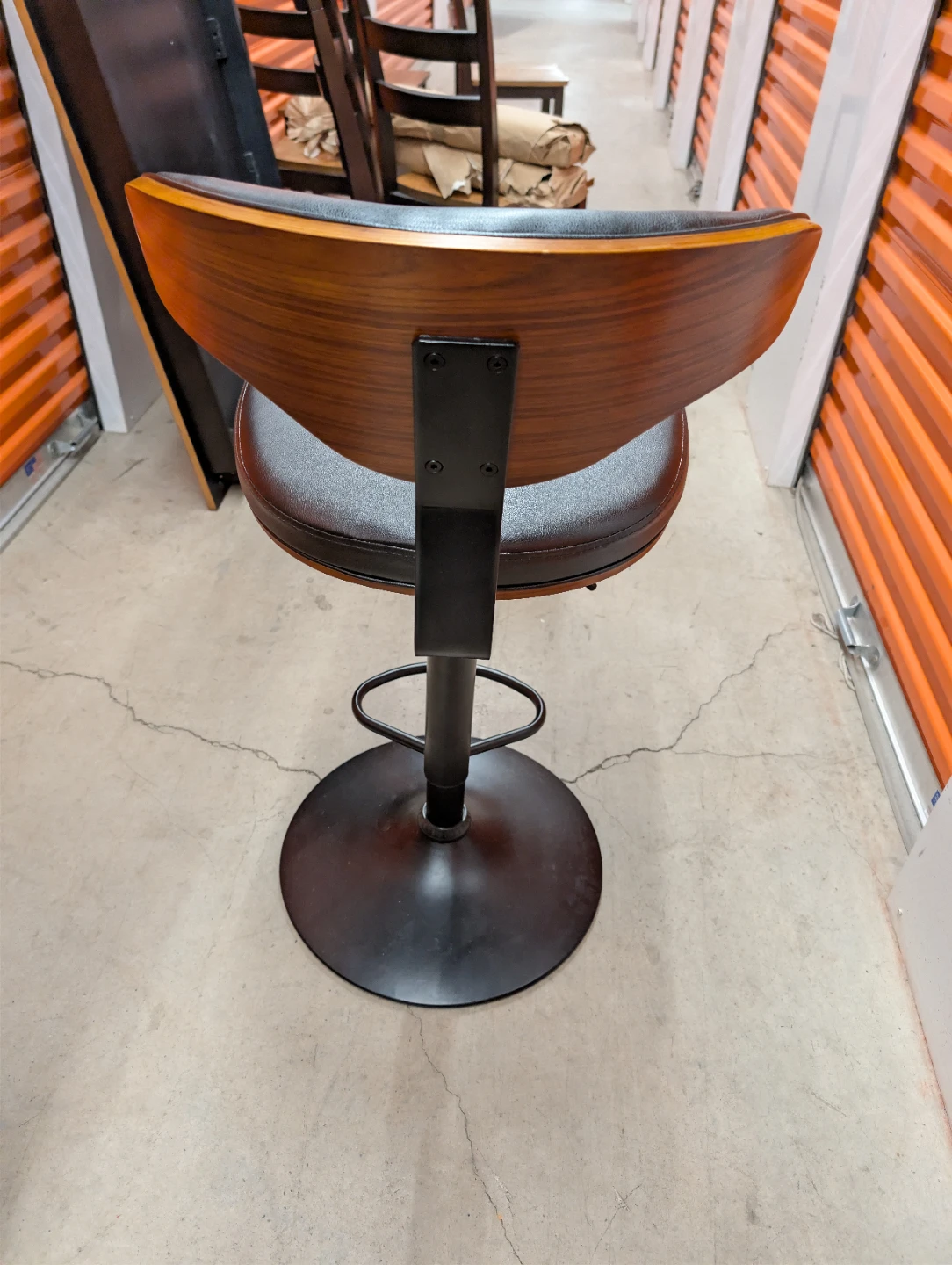 Set of 3 Tall UPH Swivel Barstools - photo 2
