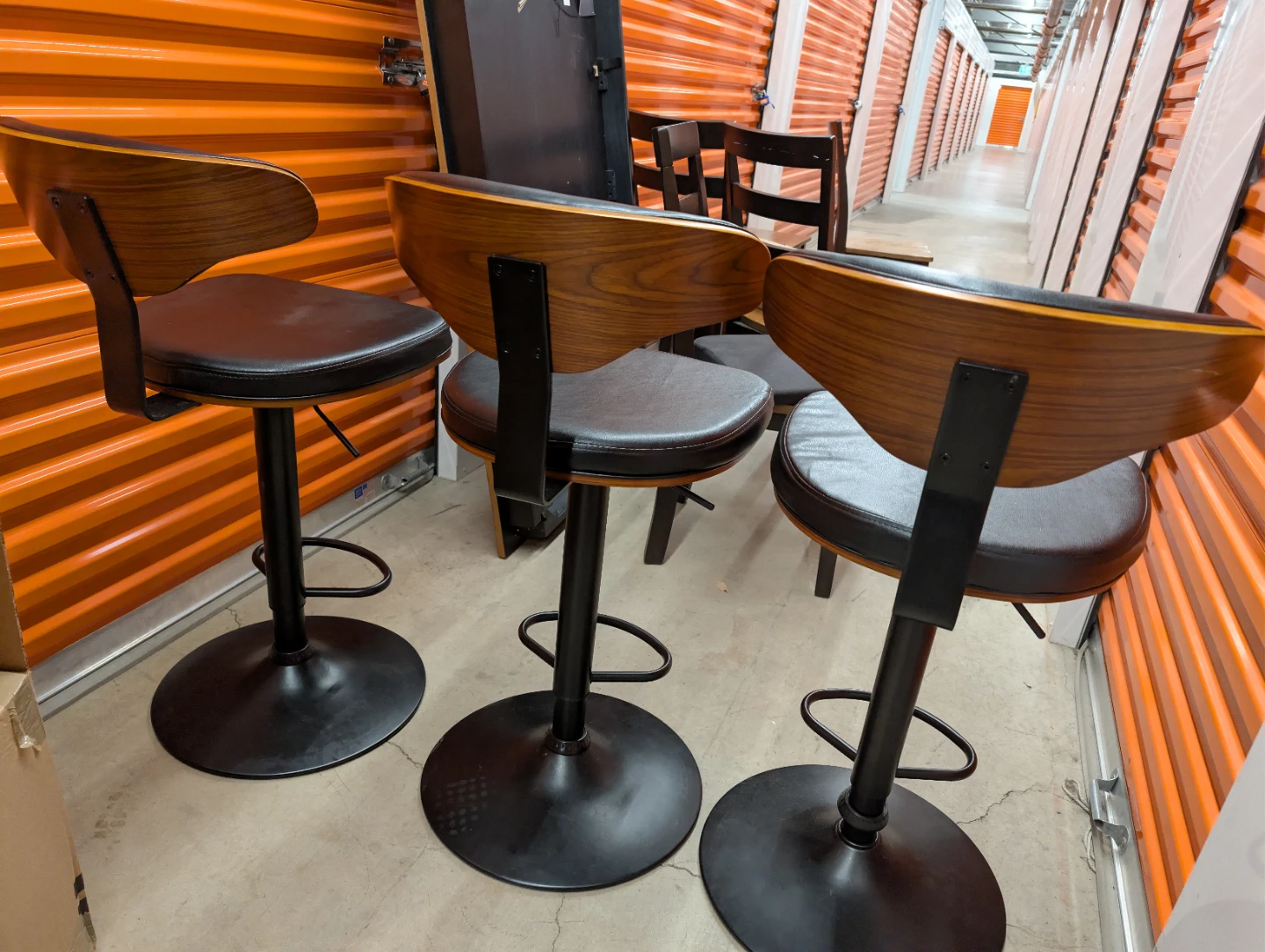 Set of 3 Tall UPH Swivel Barstools - photo 3