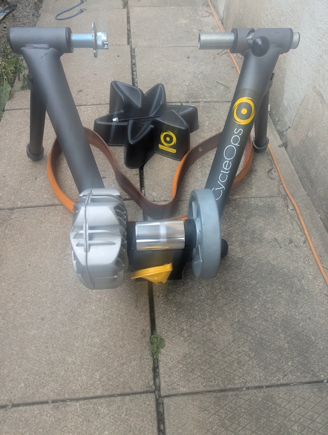 CycleOps Fluid Bicycle Trainer - photo 3