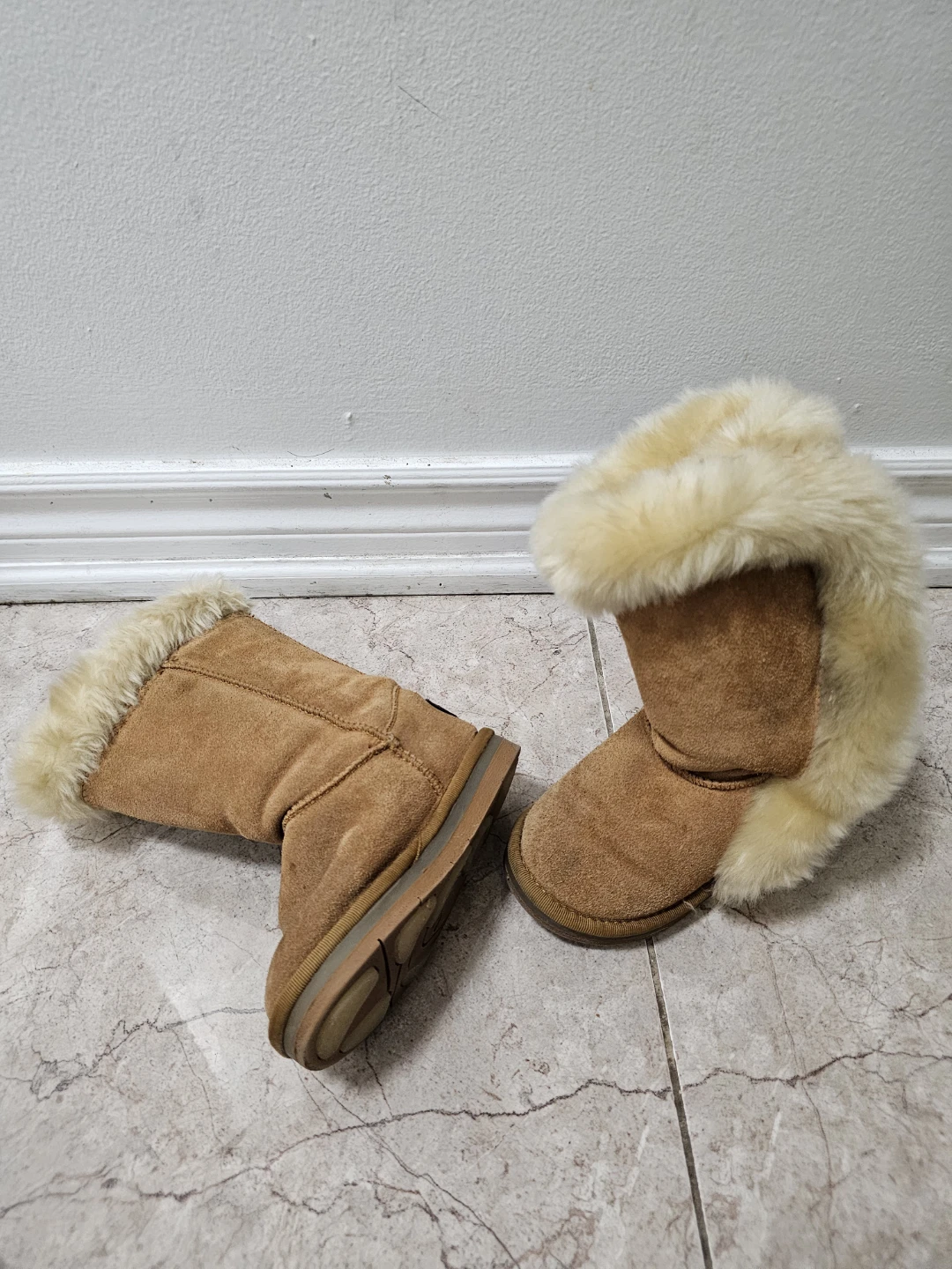 Toddler Ugg Boots Size 10
