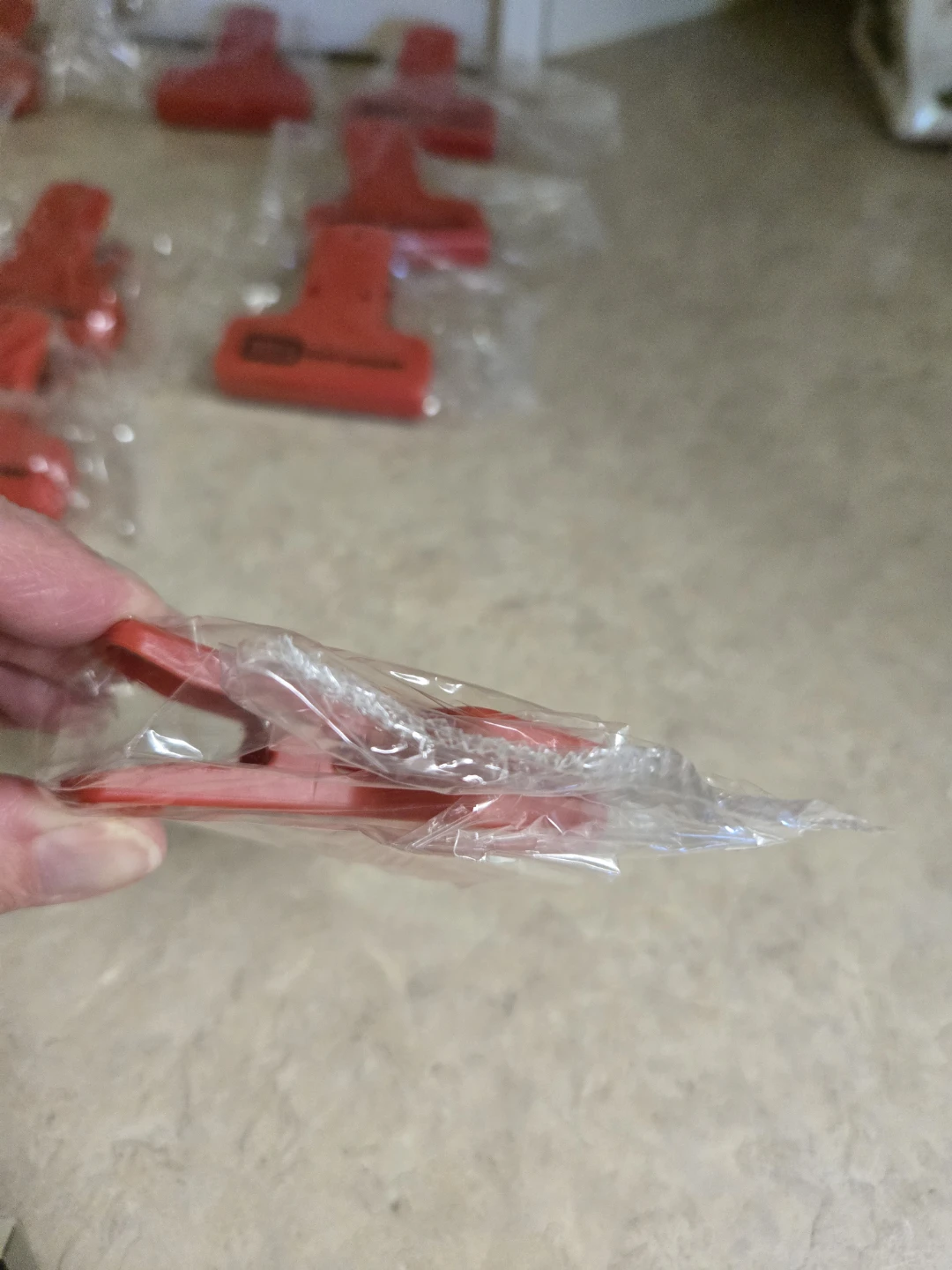 BOLD Craft Cannabis Red Bag Clips (15 Pack) - photo 2