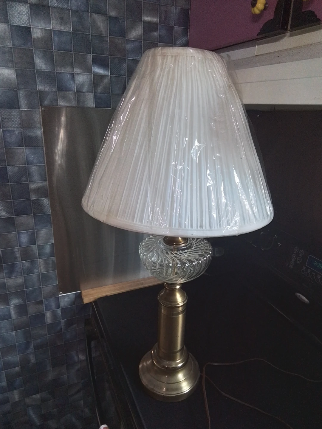 Vintage Brass and Glass Table Lamp - photo 2
