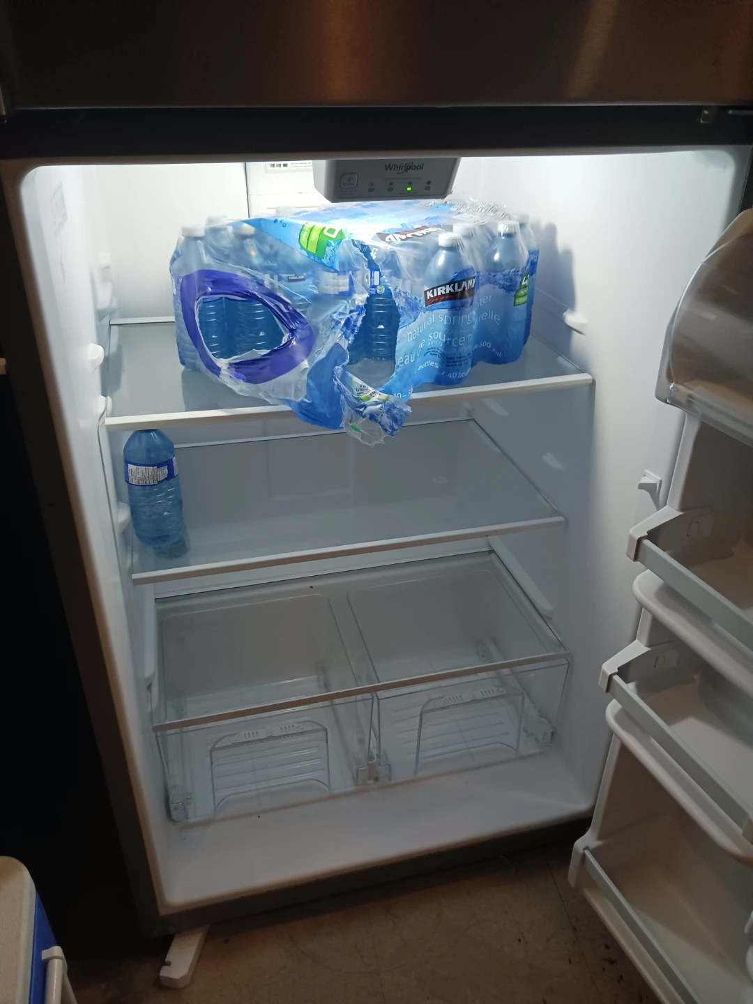 Whirlpool Top-Freezer Refrigerator - photo 4