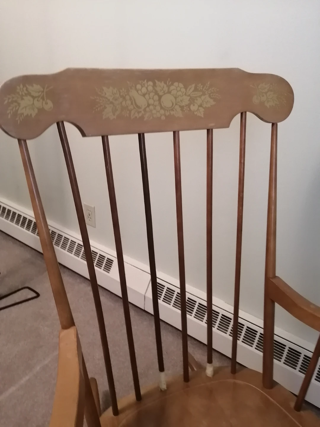 Wooden Rocking Chair - photo 2