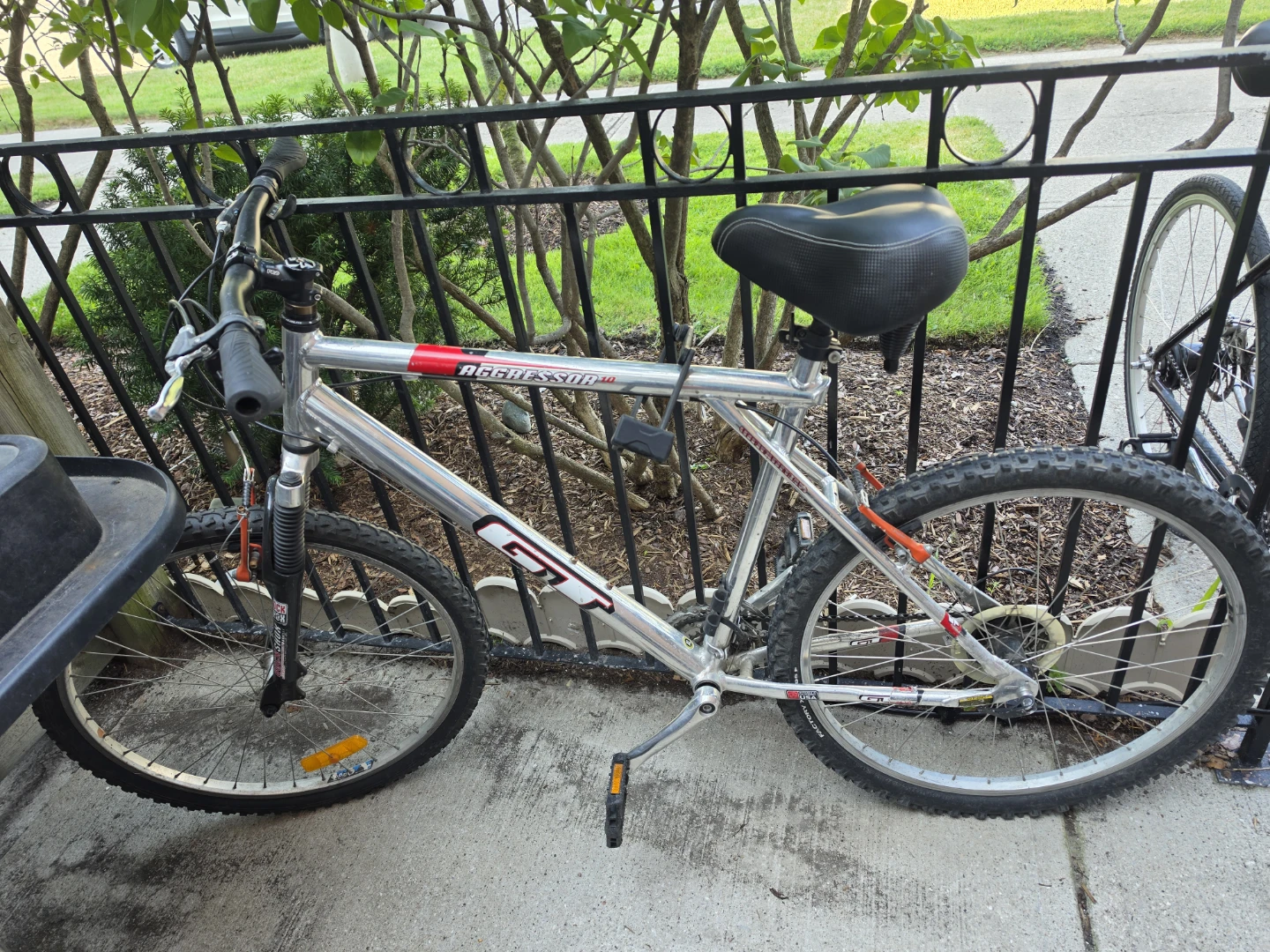 GT Aggressor 1.0 Mountain Bike