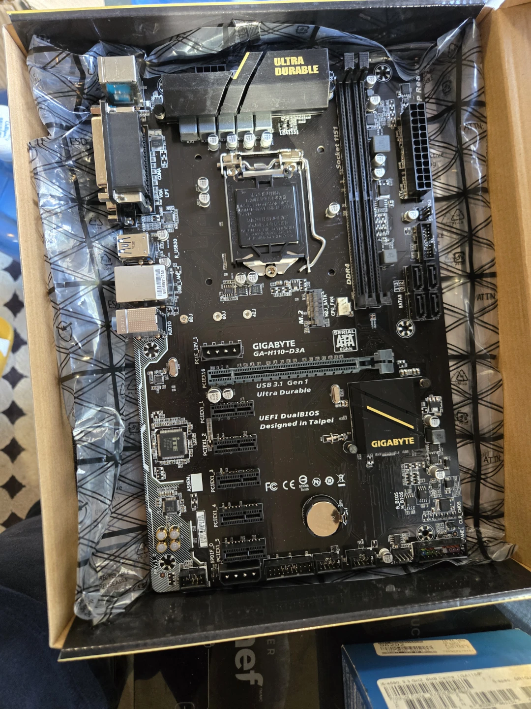 GIGABYTE GA-H110-D3A Motherboard