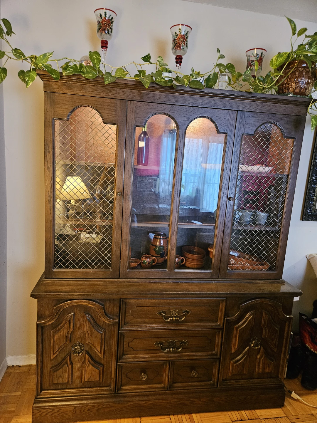 Solid Wood China Cabinet with Glass Doors