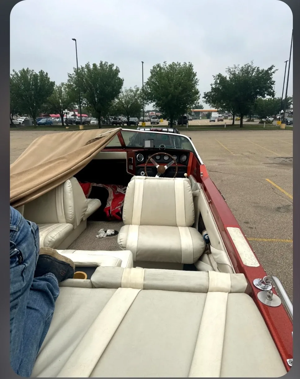 Glastron Carlson CV23 speedboat - photo 3