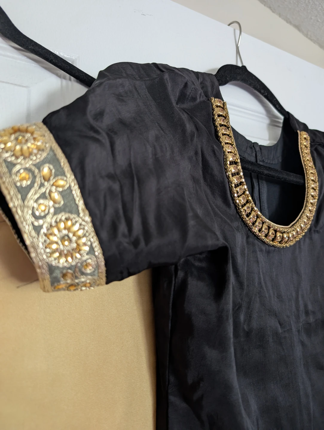 Black & Gold Punjabi Suit - photo 2