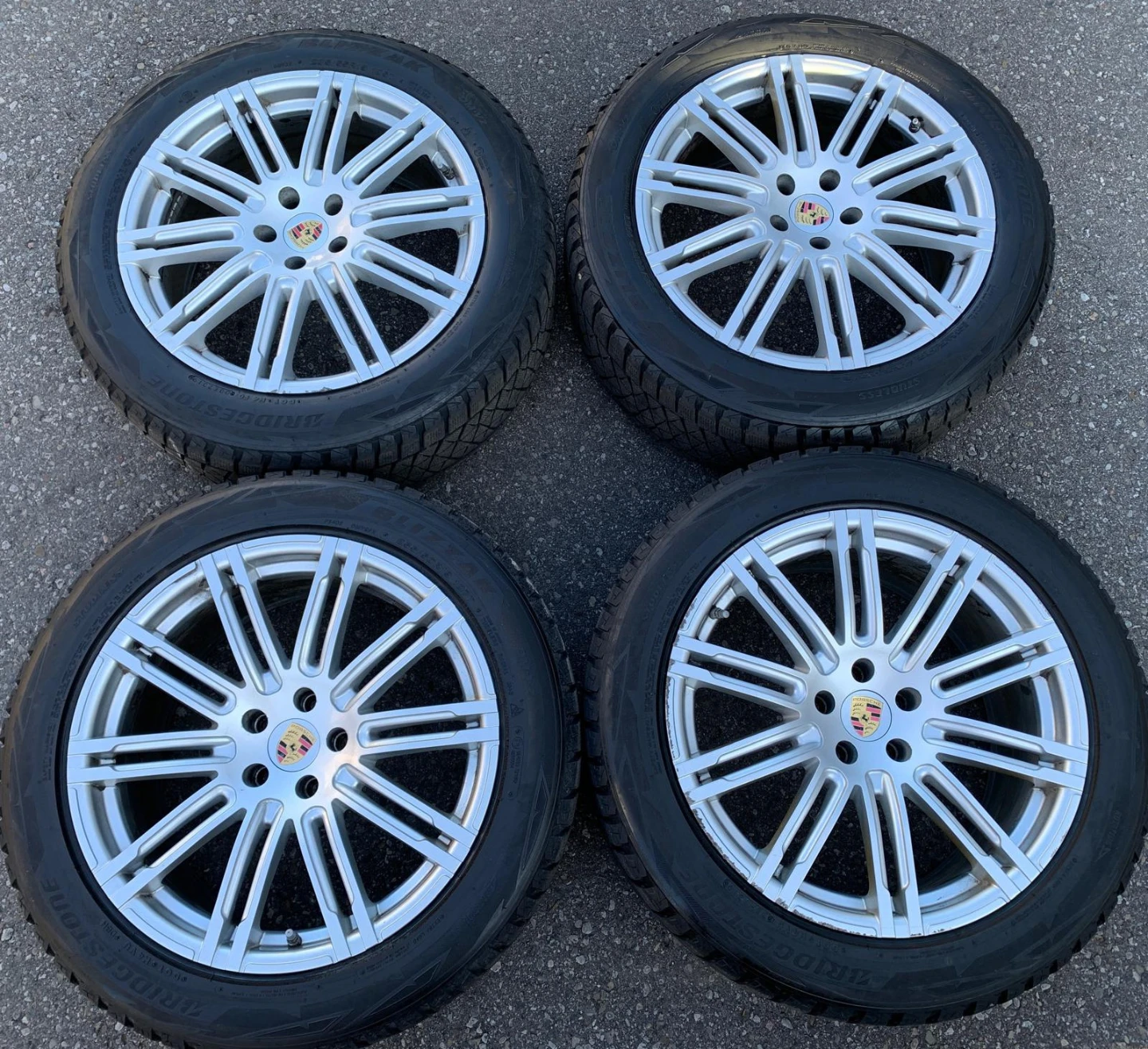 19" PORSCHE MACAN S WINTER TIRES ON RIMS