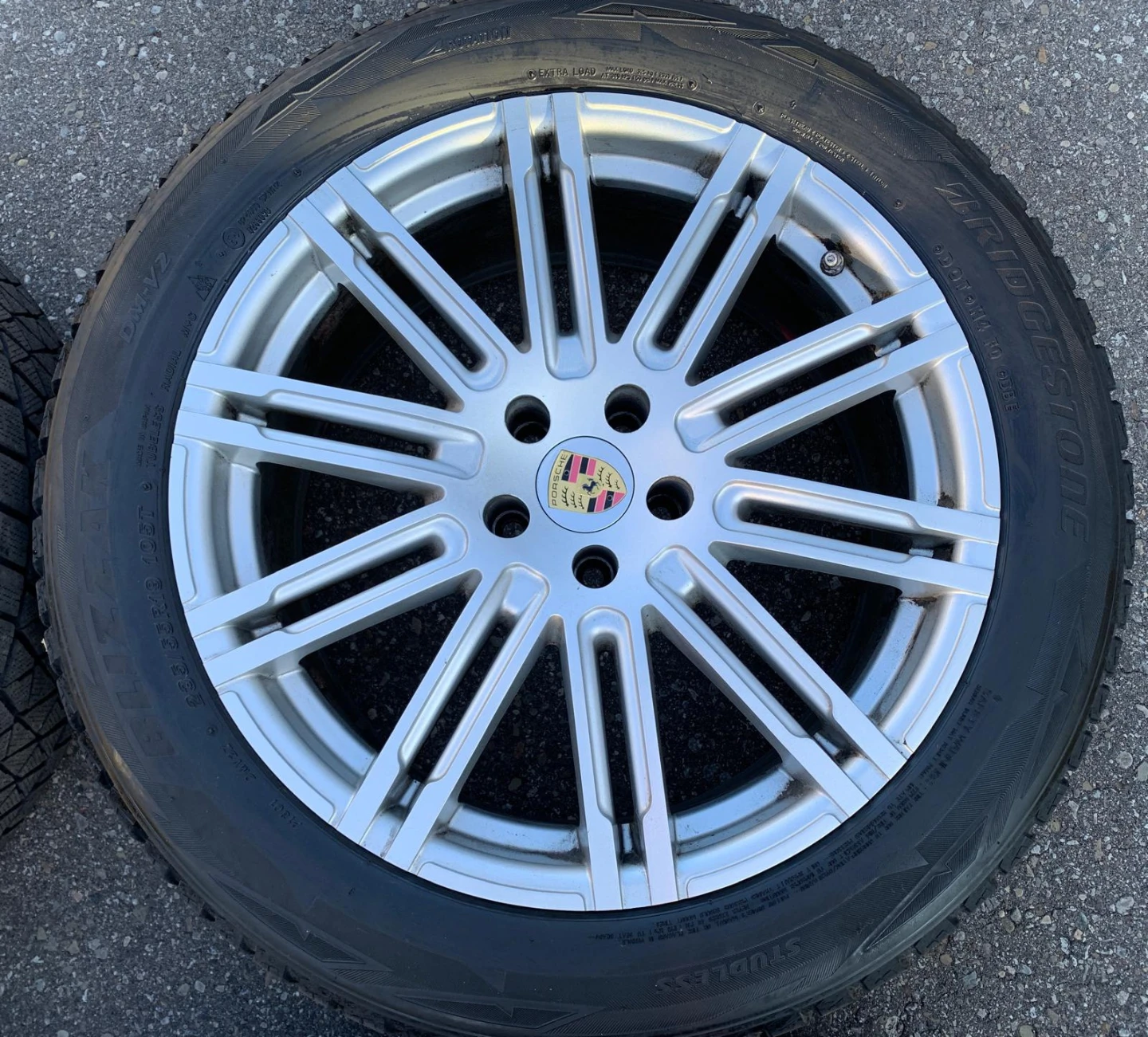 19" PORSCHE MACAN S WINTER TIRES ON RIMS - photo 2