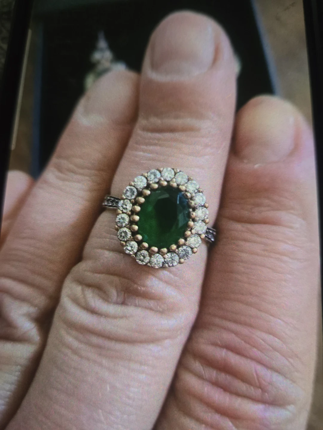 Emerald and Diamond Earrings and Ring Set - photo 4