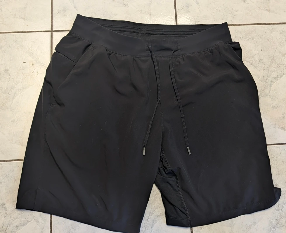 Lululemon Men's Shorts (XL)
