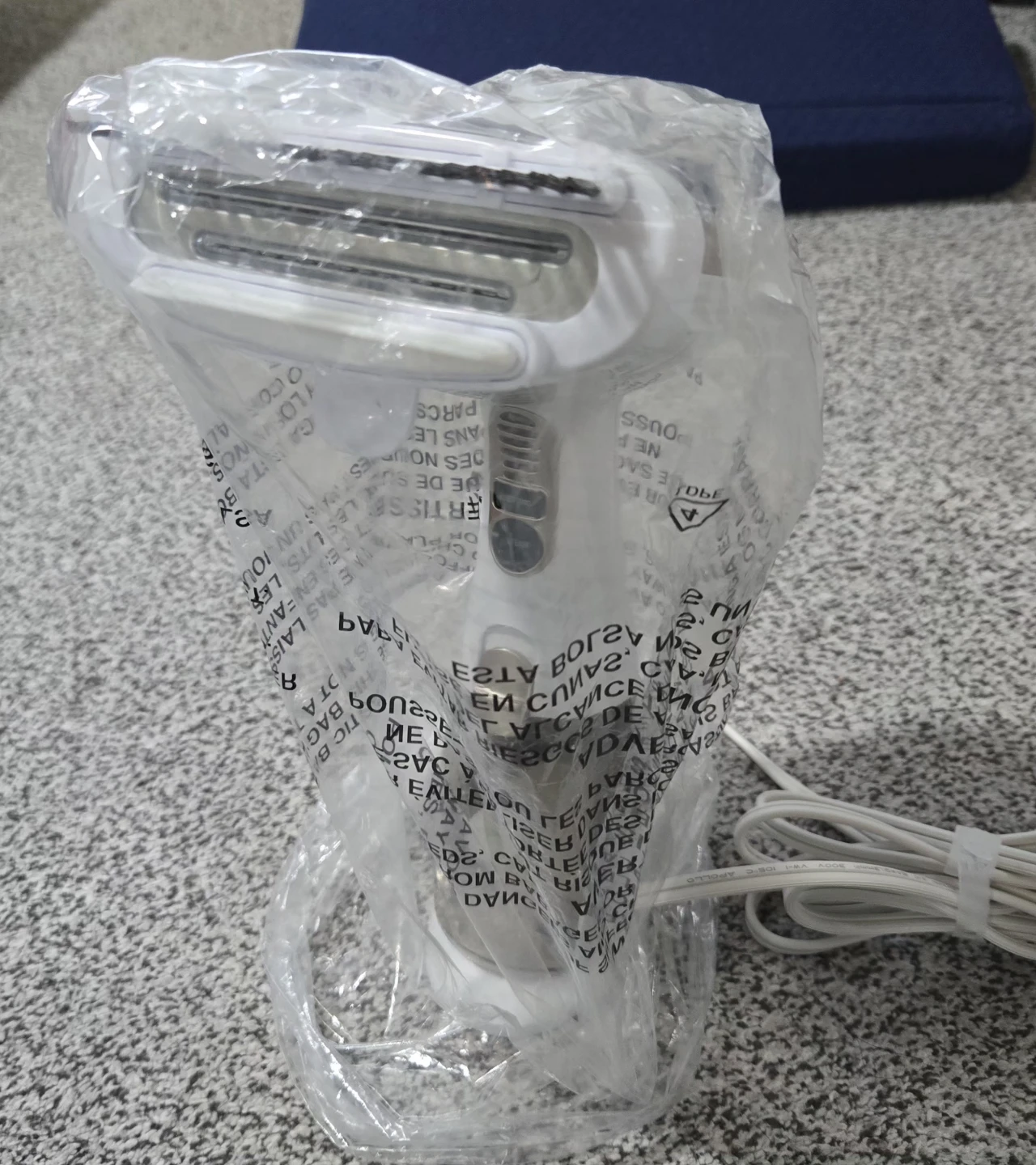 Conair turbo extreme steam and press - photo 2