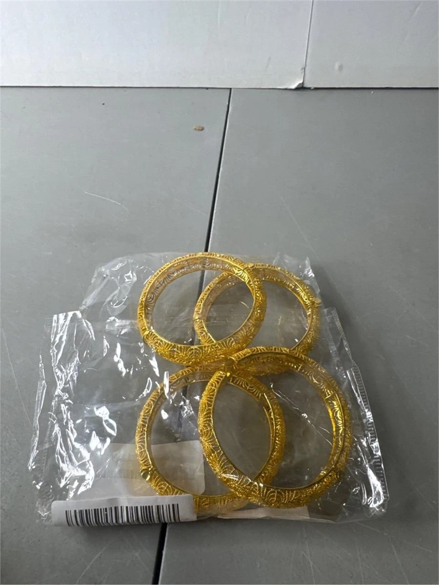 Set of 4 Gold Tone Filigree Bangle Bracelets