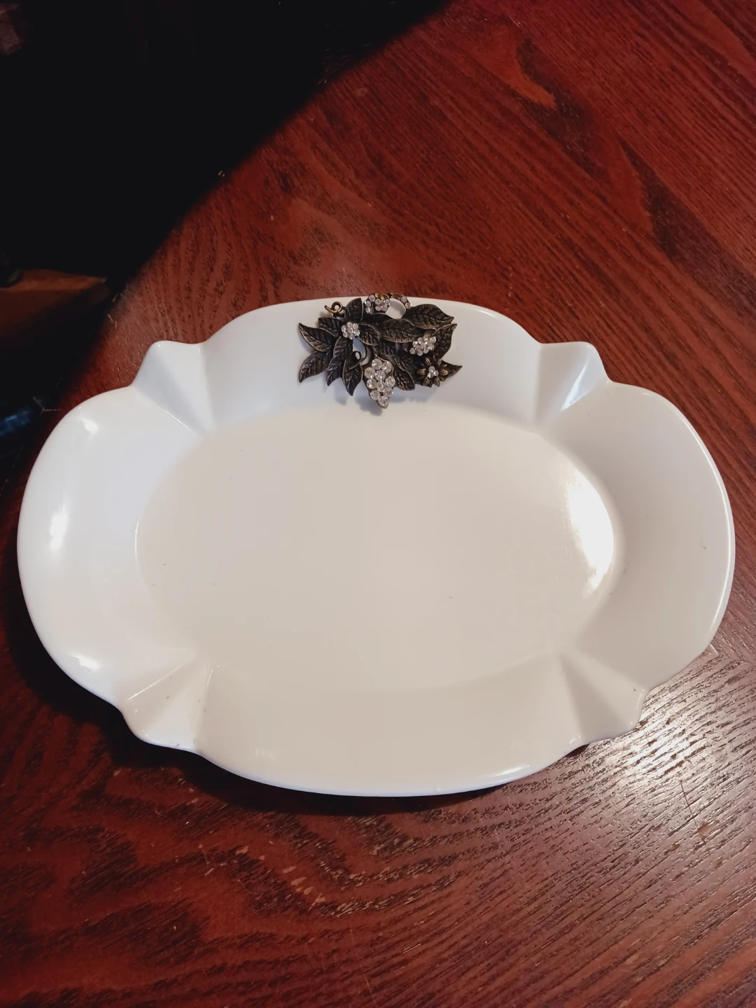 New !! White decorative dish with jeweled grape cluster - photo 2