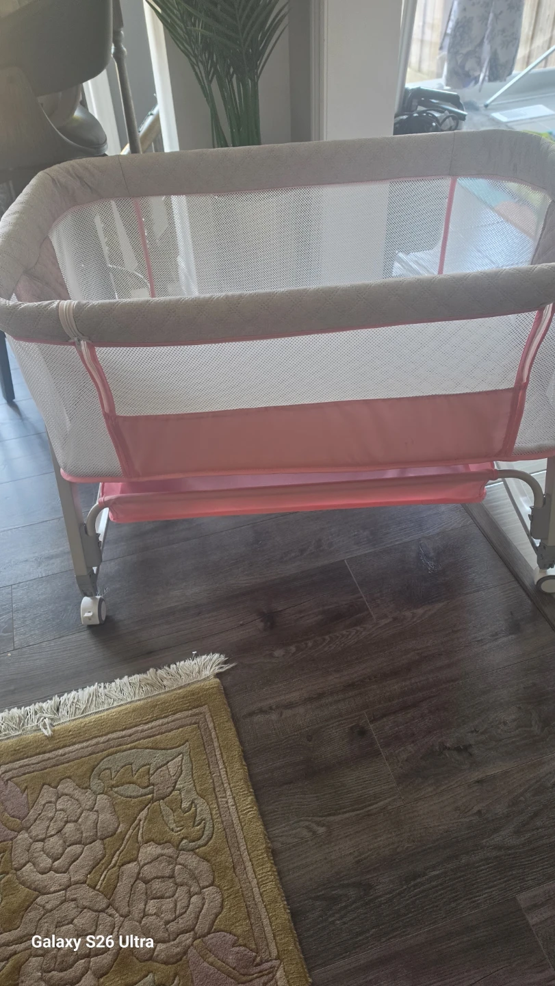 Baby Bassinet with Wheels - photo 3