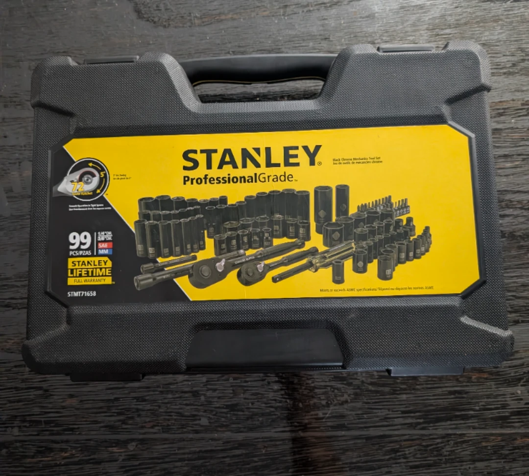 Professional Grade Socket Set - photo 2