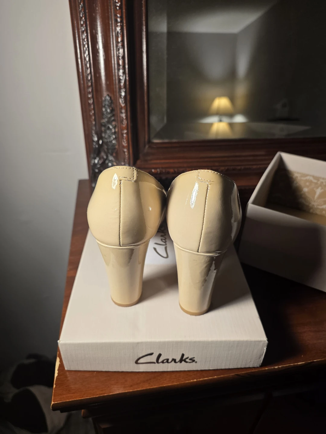 Clarks Women's Beige Patent Leather Heels - photo 2