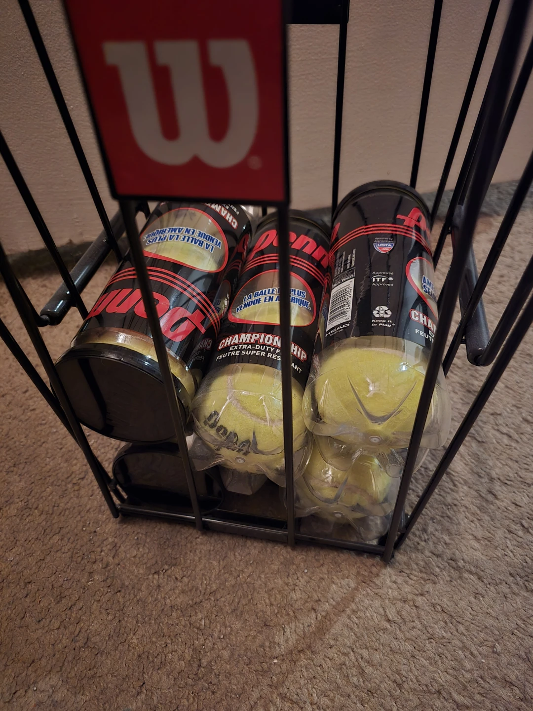 Wilson tennis basket with practice balls - photo 2