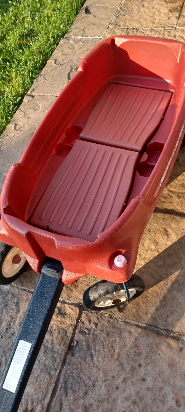 Red Radio Flyer Wagon - photo 4