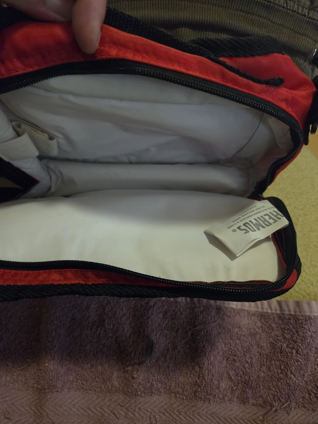 Thermos Red Insulated Lunch Bag - photo 2