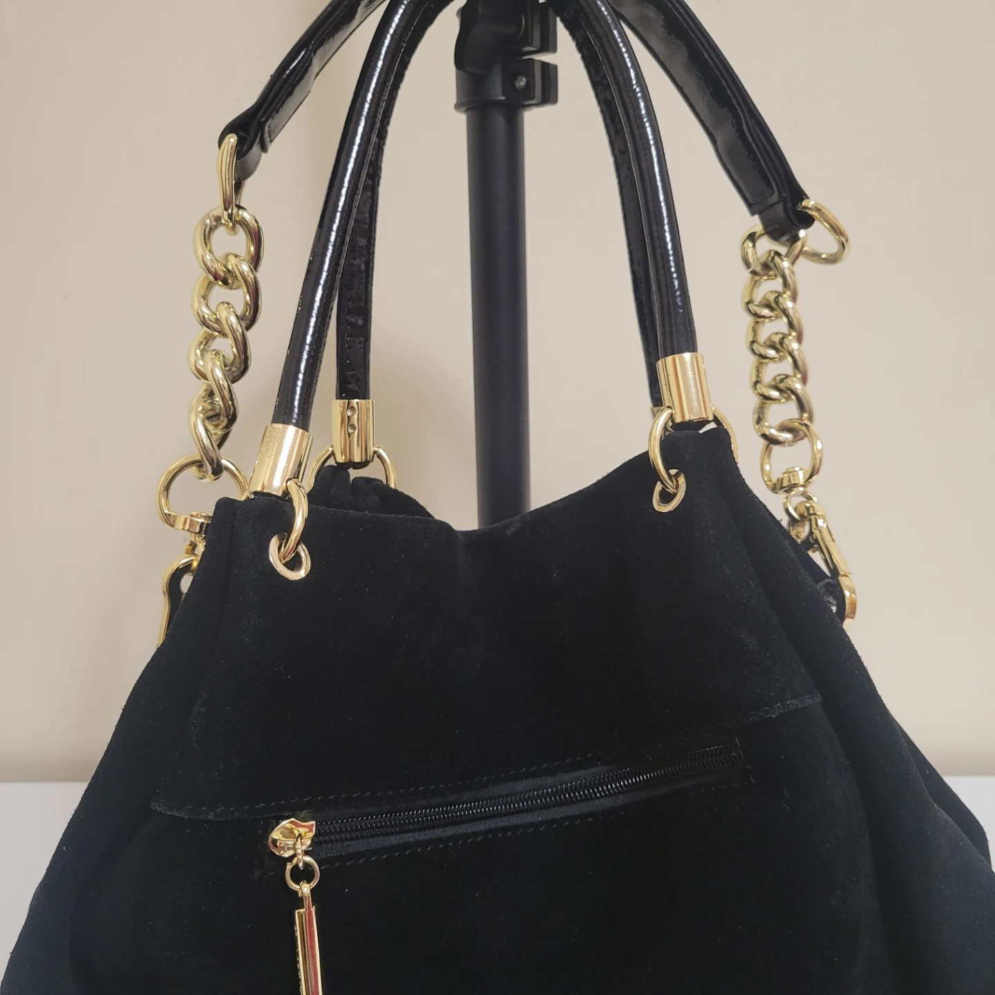 Black Suede Embellished Shoulder Bag with Gold Chain Details - photo 5