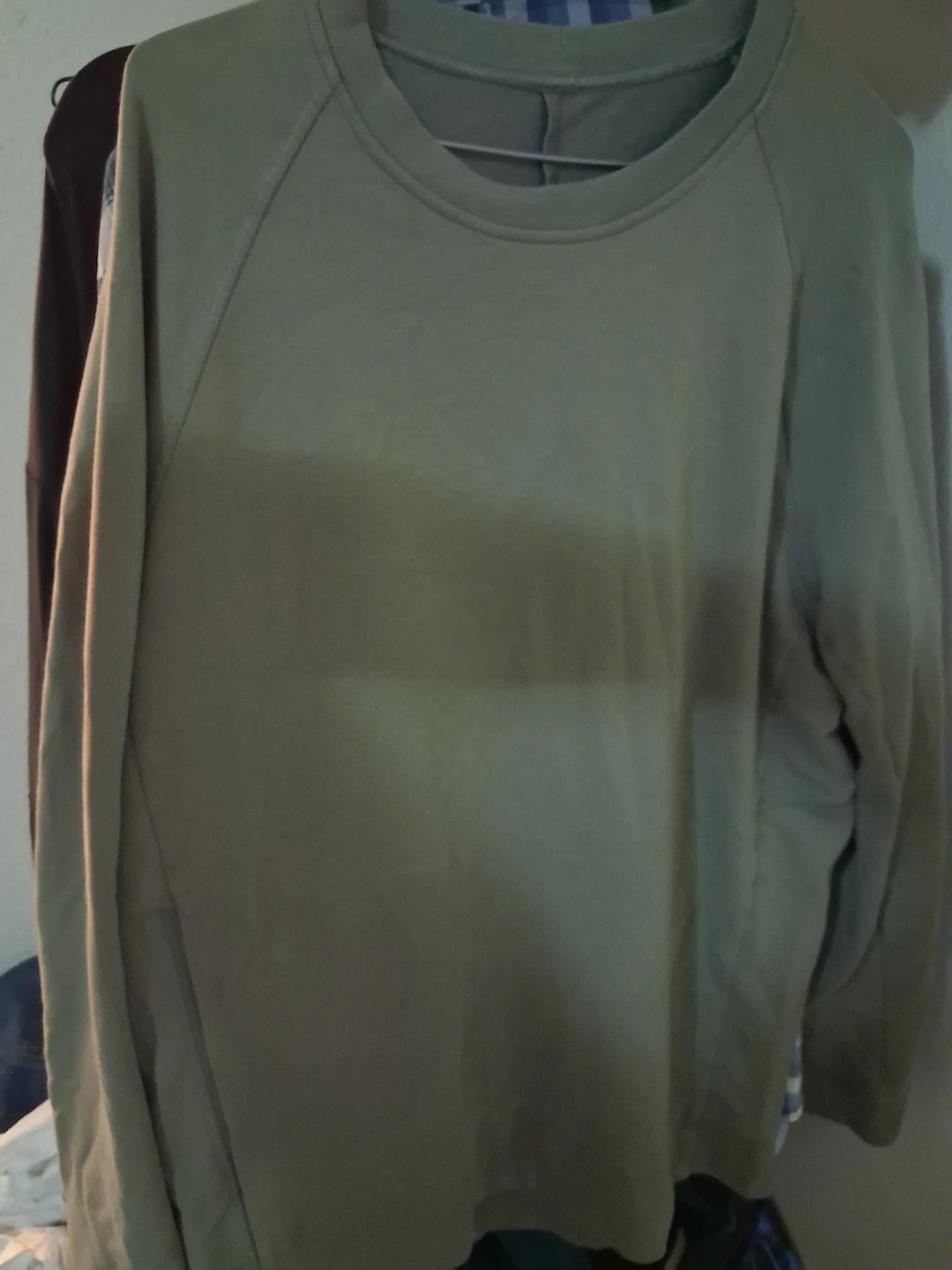 Men's lulu lemon sweater - photo 3