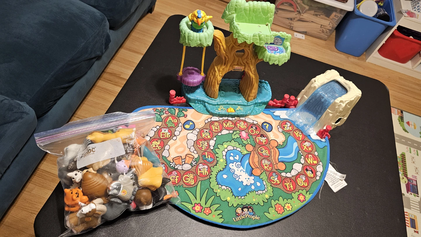 Fisher-Price Little People Treehouse Animal Play Set - photo 2