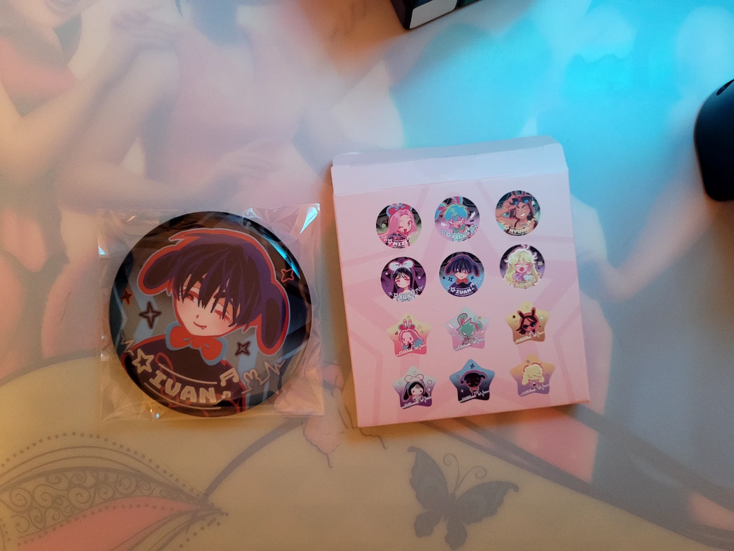 Alien Stage Bunny Badges