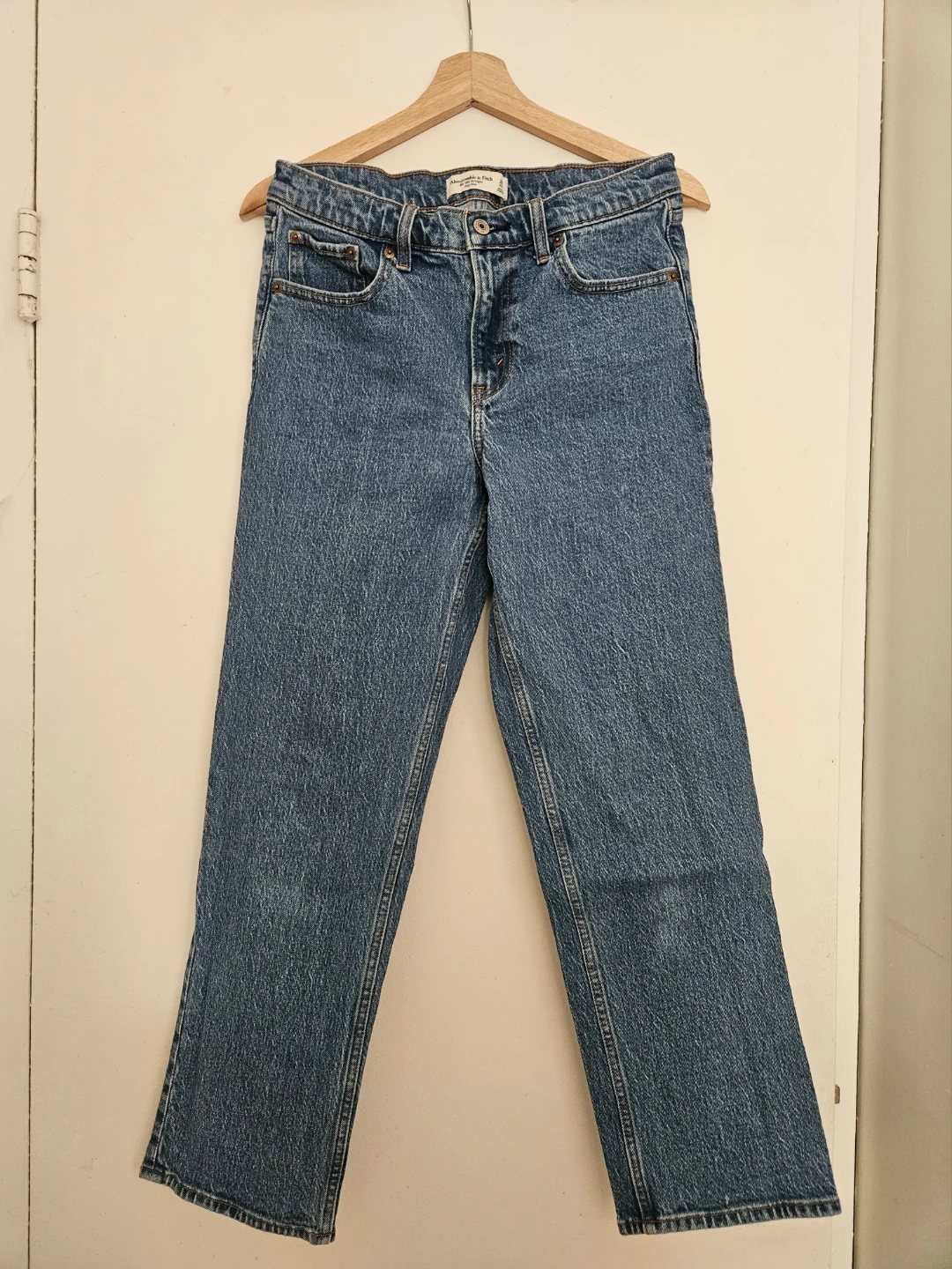 Abercrombie & Fitch Mid Rise 90s Straight Jean