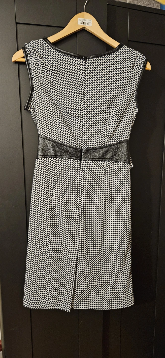 Slim-fit dress - photo 2
