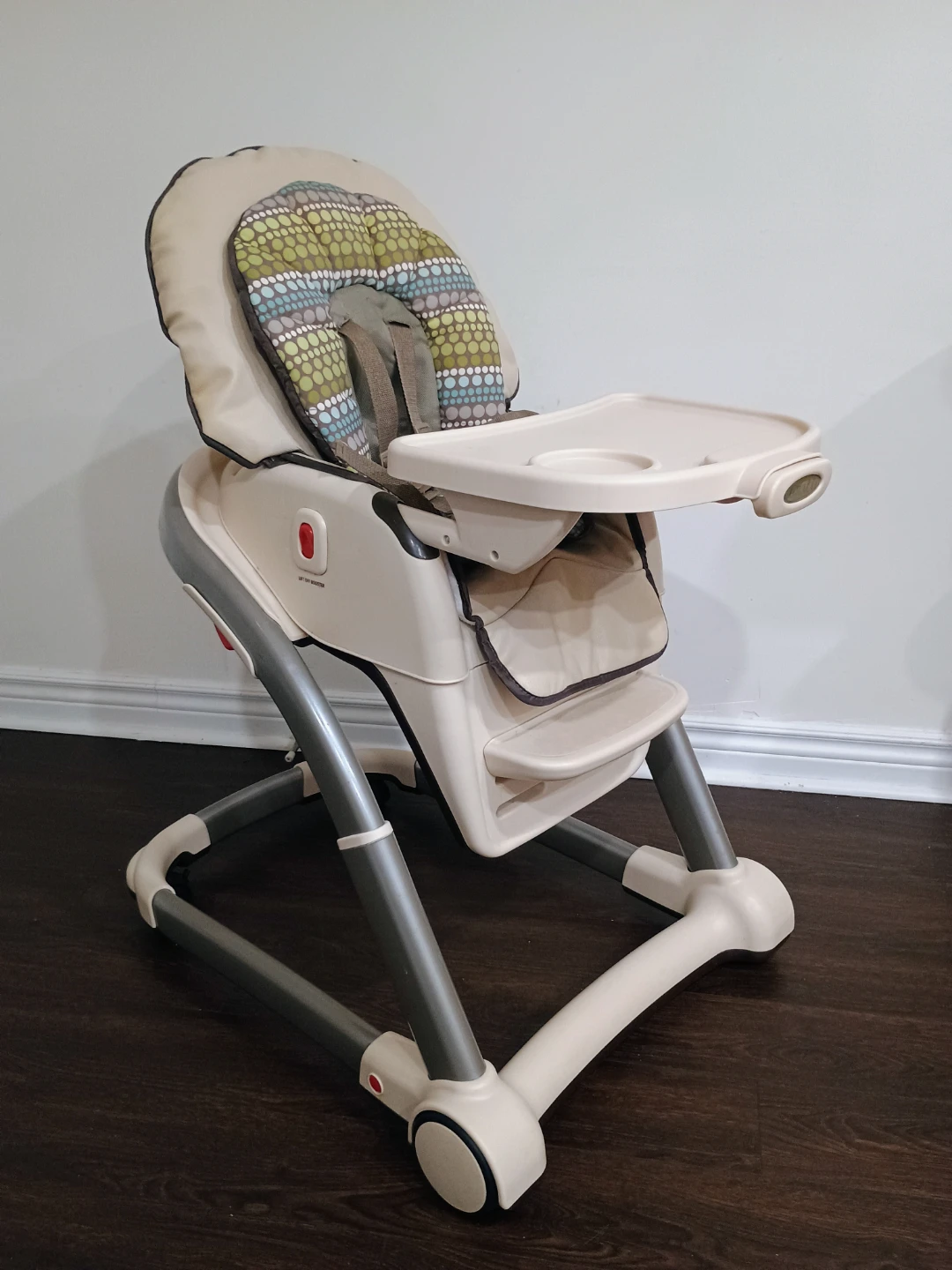 Graco High seat chair with booster seat and cover - photo 3