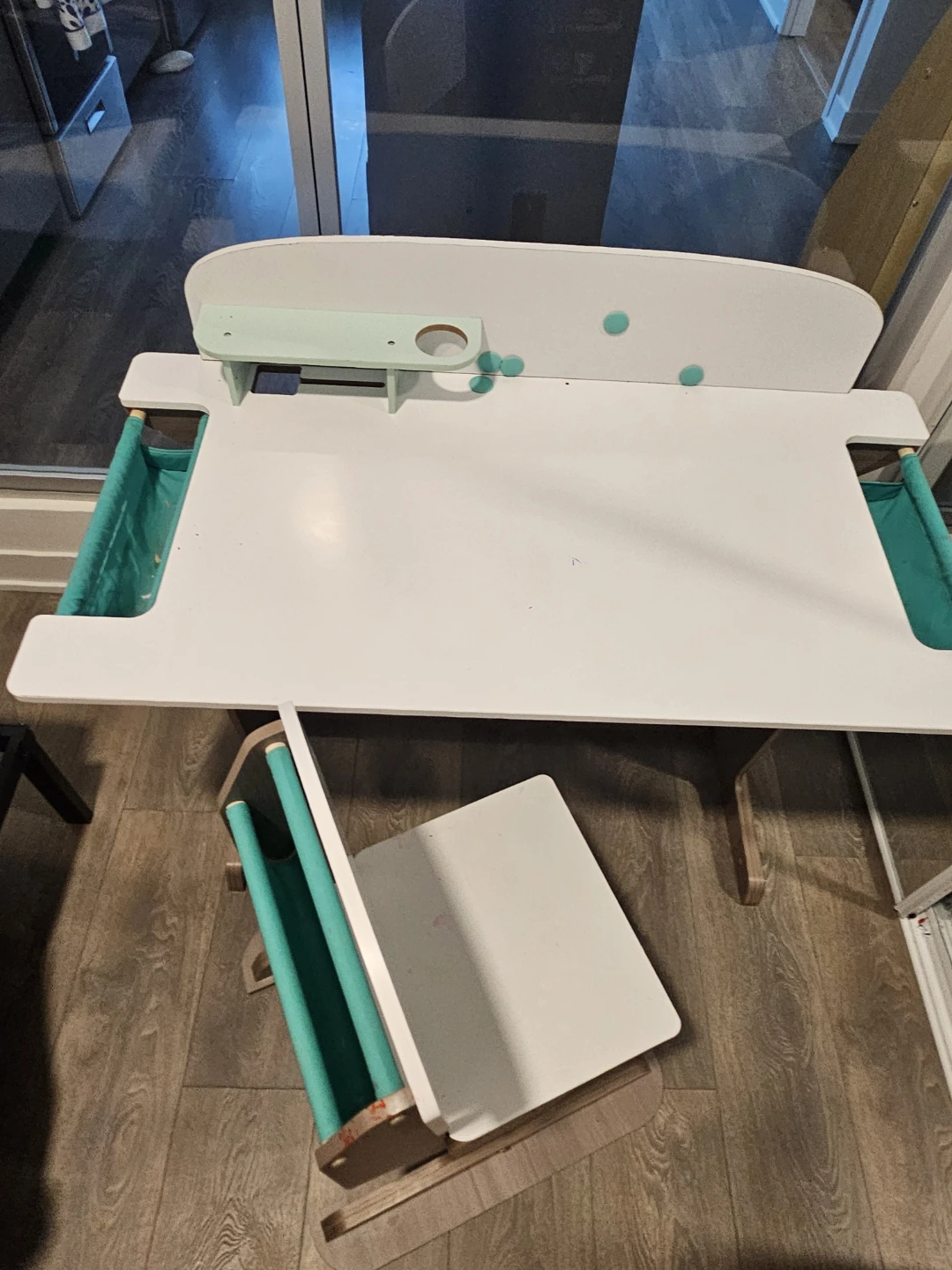 Kids Adjustable Desk and Chair Set - photo 2