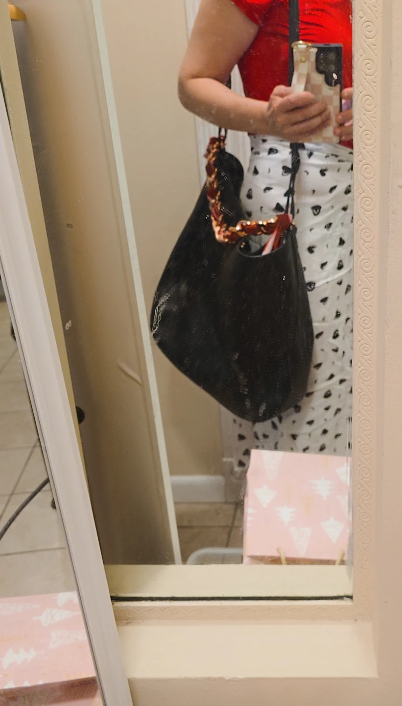 Armani exchange Black Shoulder Bag with Chunky Chain Strap