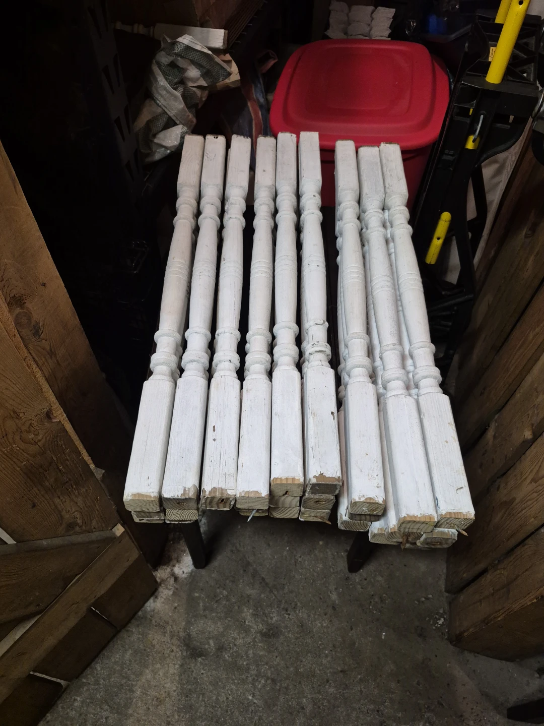 Lot of 10 White Wooden Balusters
