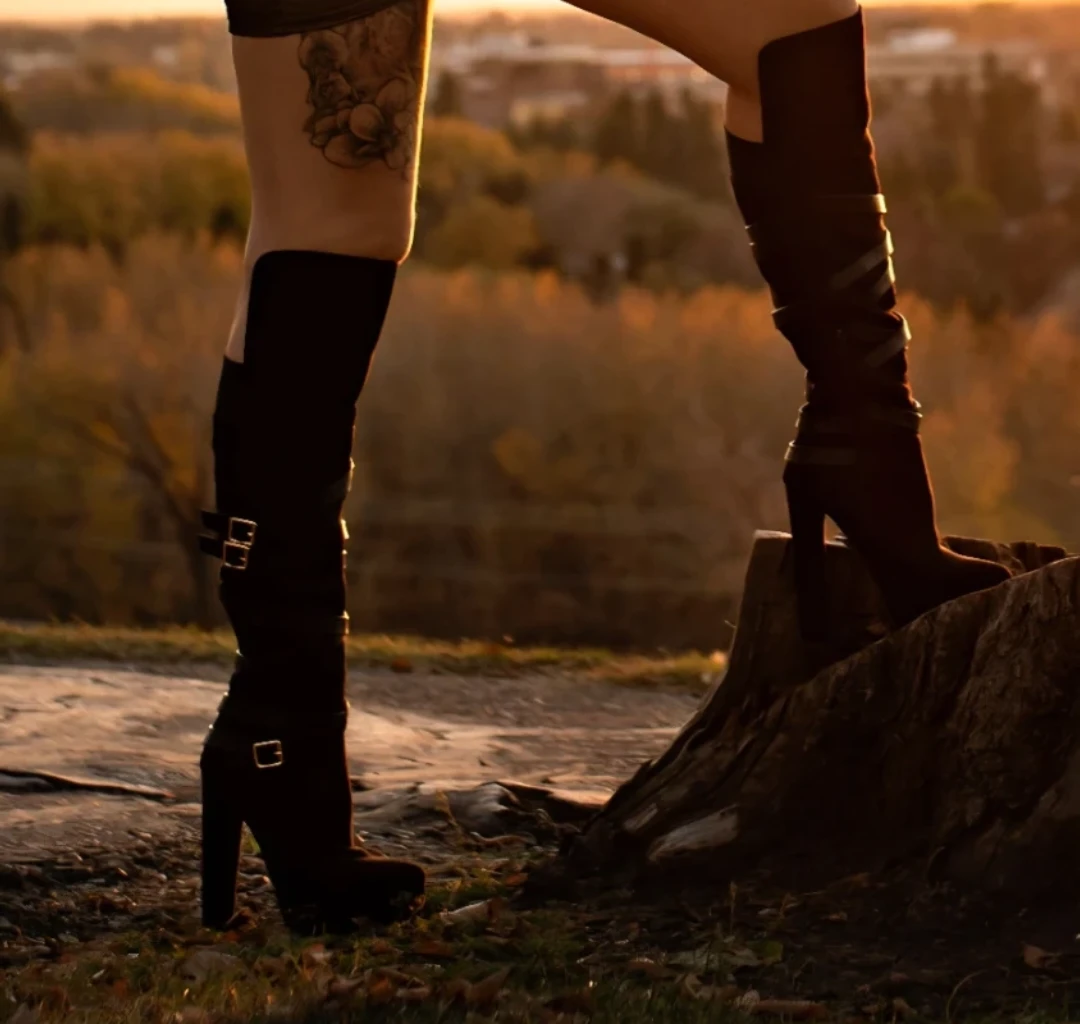 Black Over-the-Knee Platform Boots with Buckle Straps
