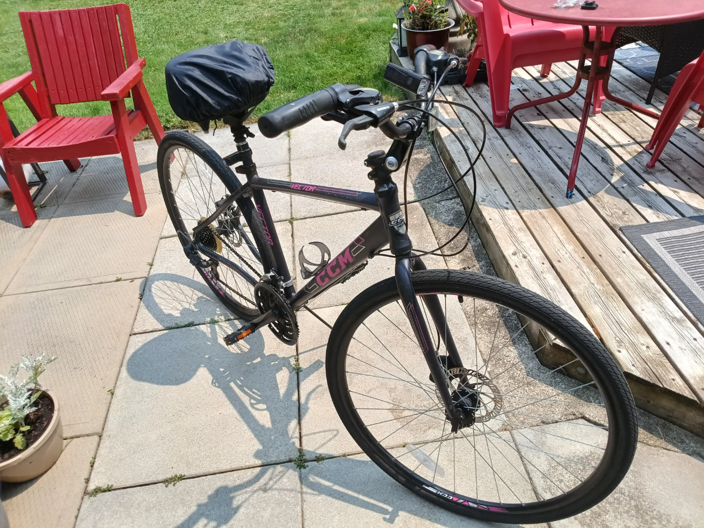CCM Vector Hybrid Bike