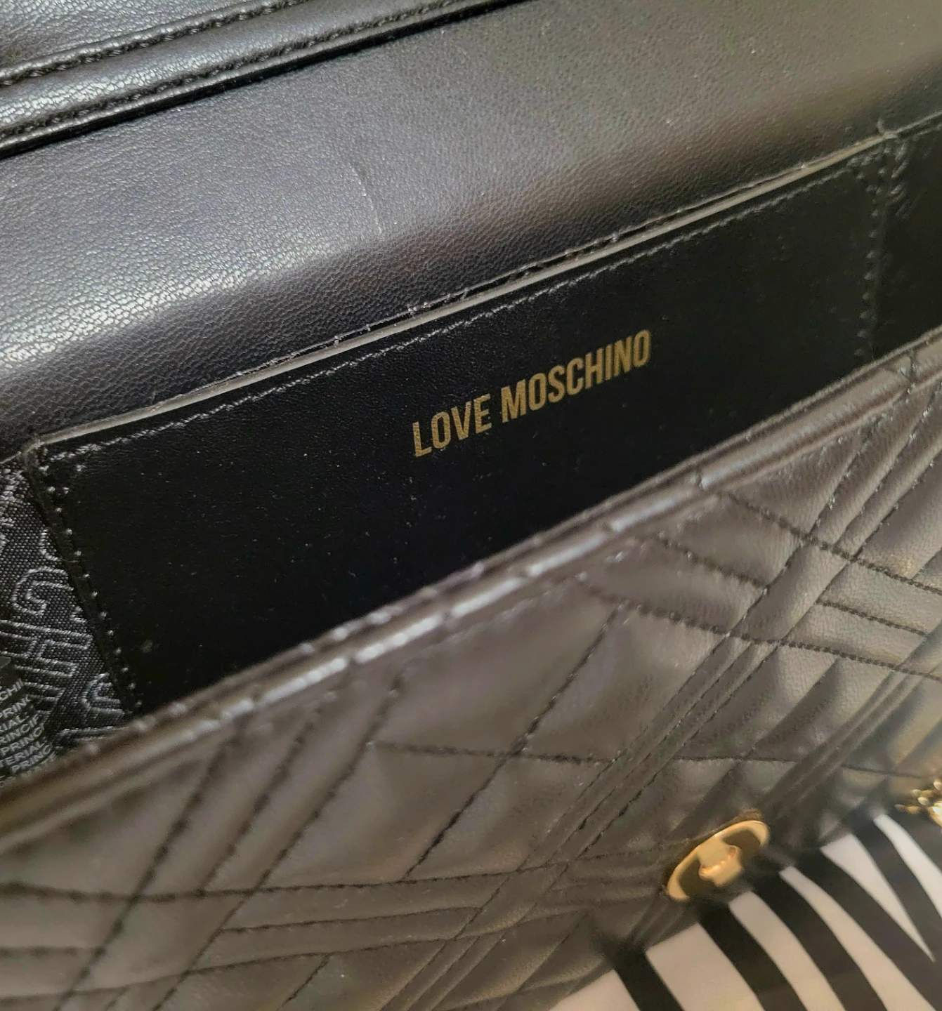 Love Moschino Quilted Black Faux Leather Chain Shoulder Bag - photo 4