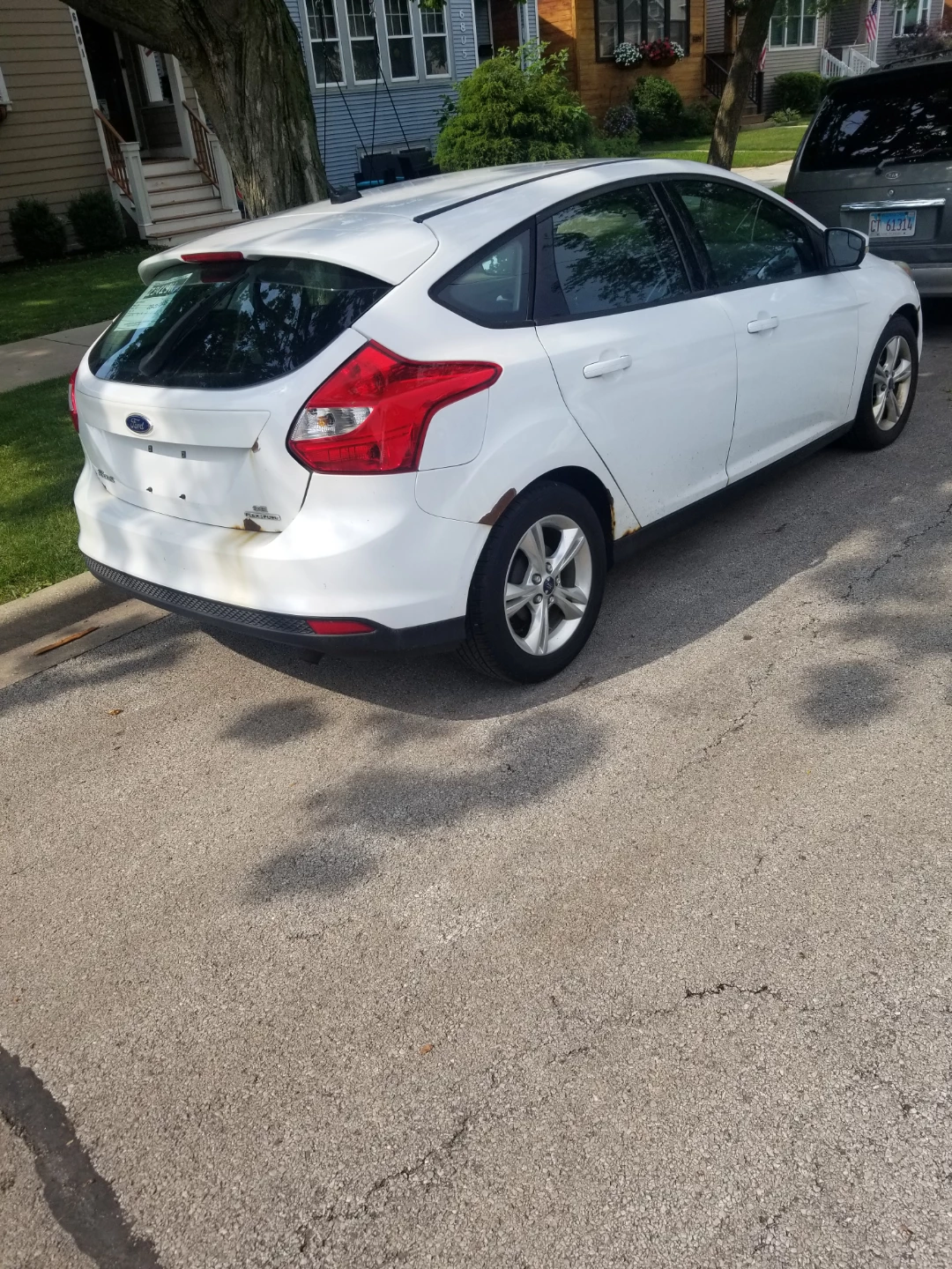 White Ford Focus 5-Door Hatchback - photo 5