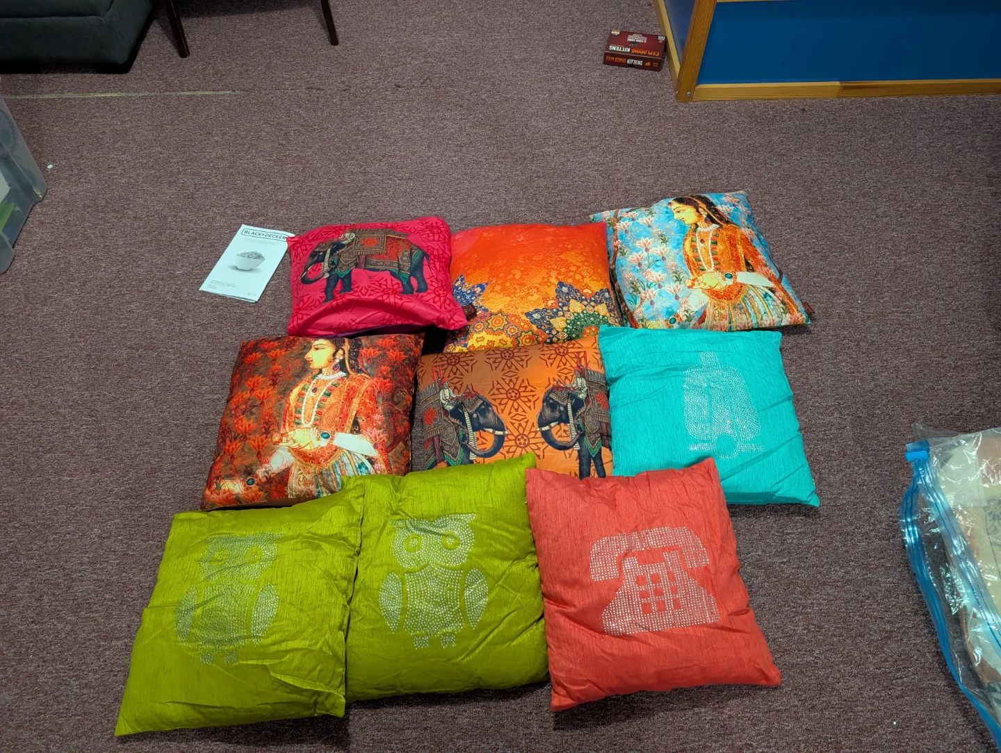 Decorative Throw Pillows