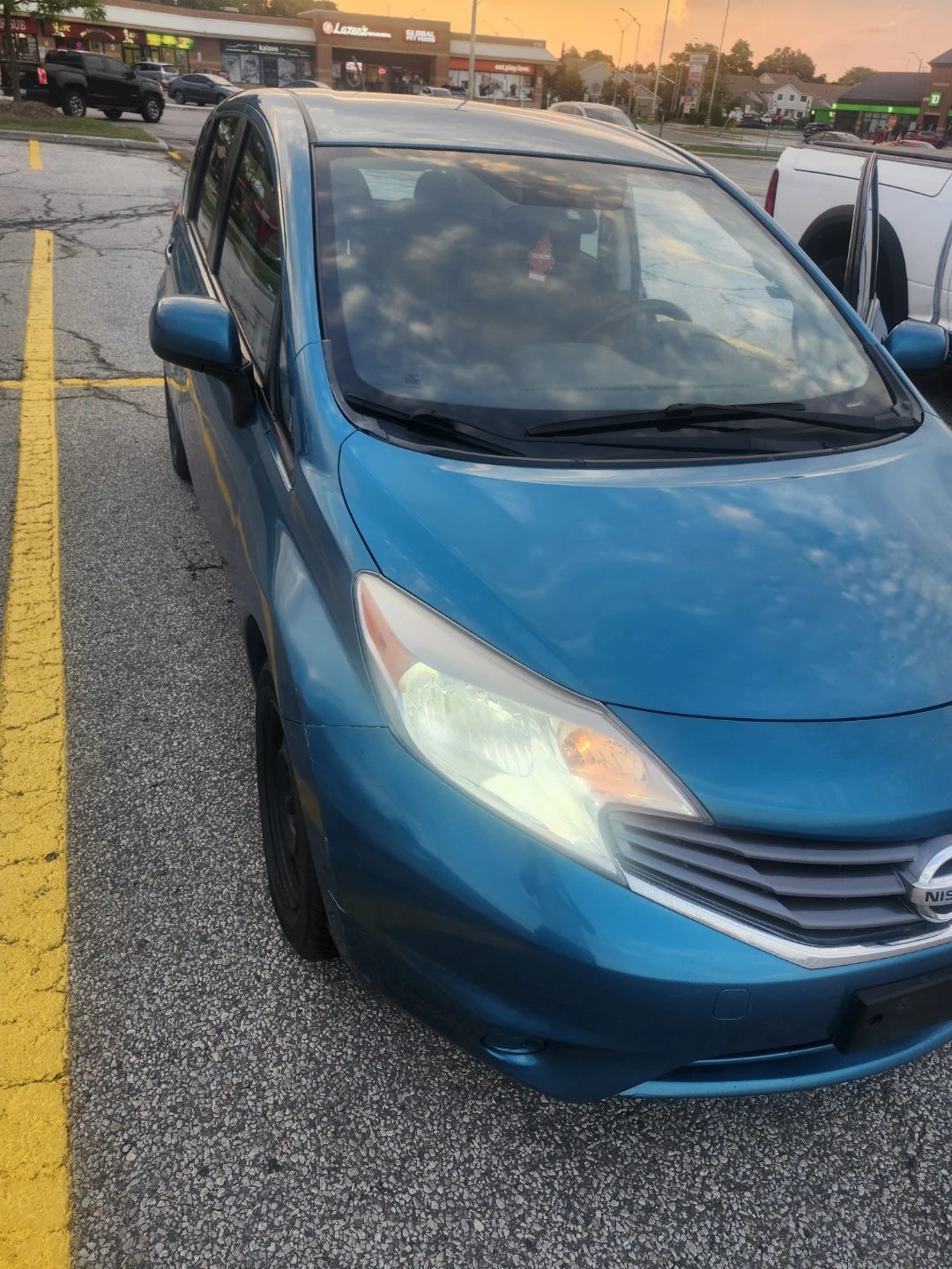 Car - photo 4