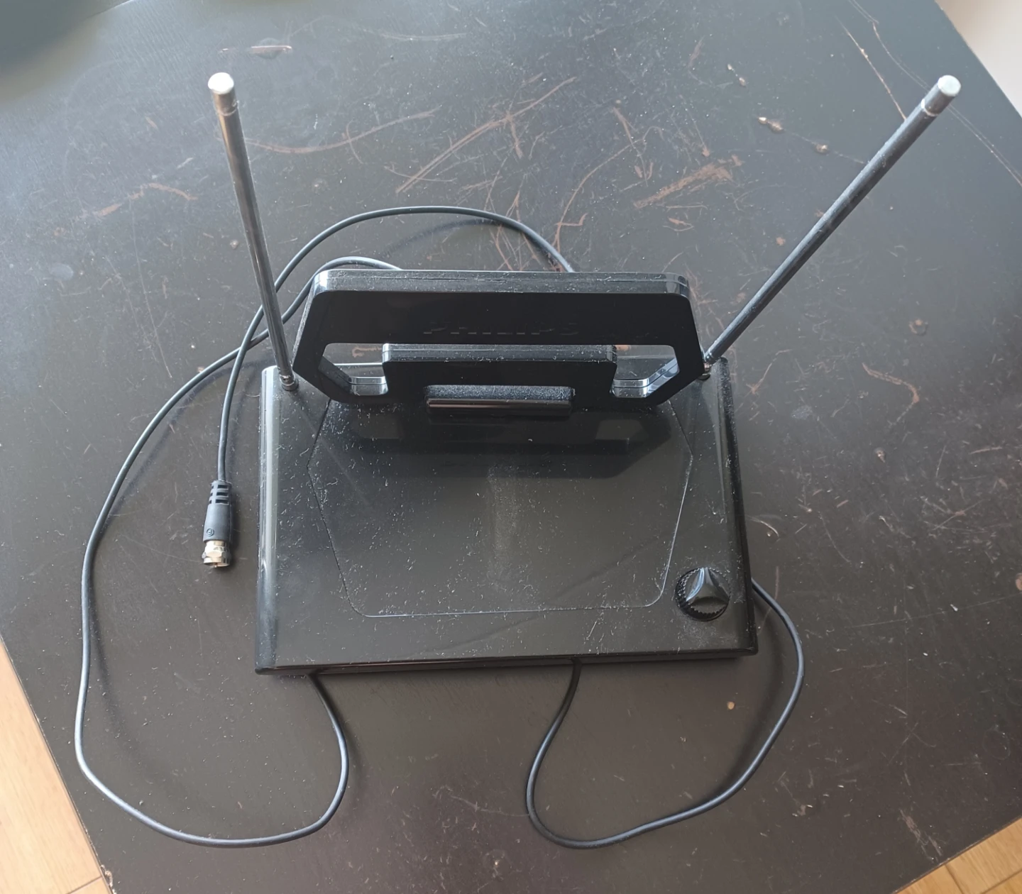 Philips Indoor Antenna SDV1125T/27 UHF/VHF/FM