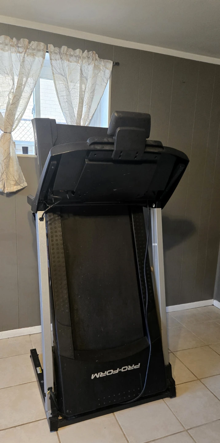 Pro-Form Performance 300 Treadmill