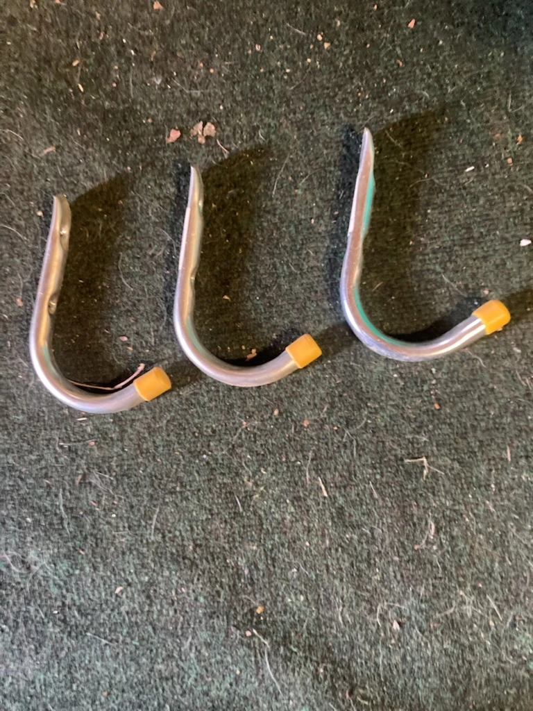 Set of 3 Metal Hooks with Yellow Tips