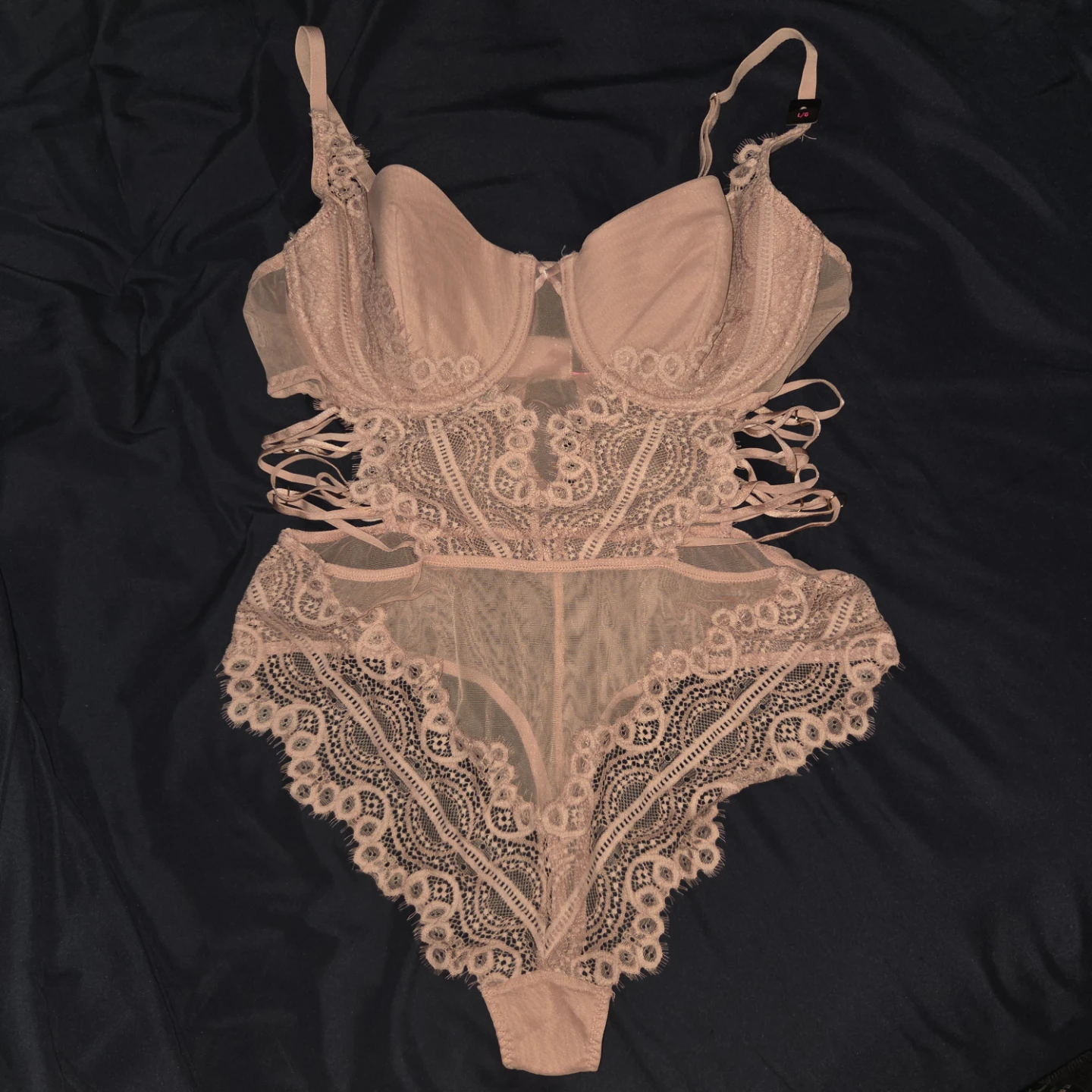 La Senza Lightly Lined Pink Lace Bodysuit - LG
