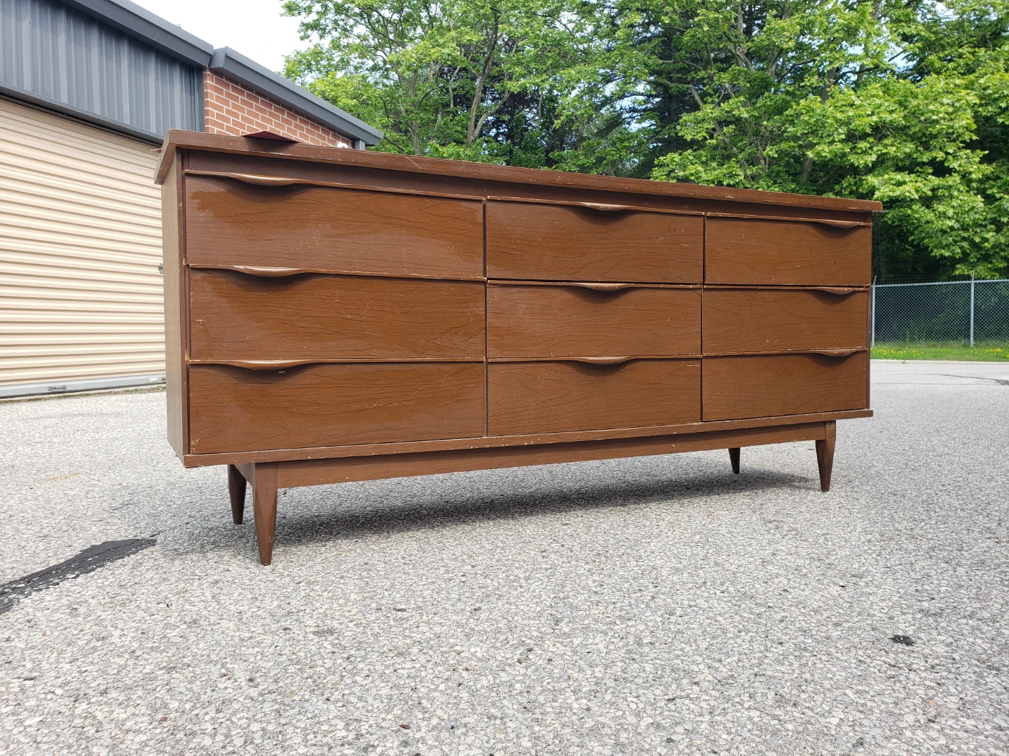 Mid-Century Modern 9 Drawer Dresser - photo 3