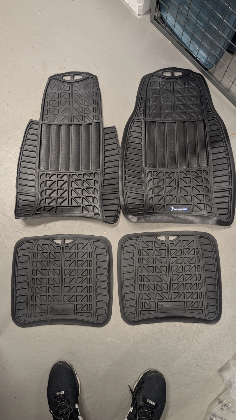 Michelin All-Season Rubber Floor Mats - Set of 4 - photo 2