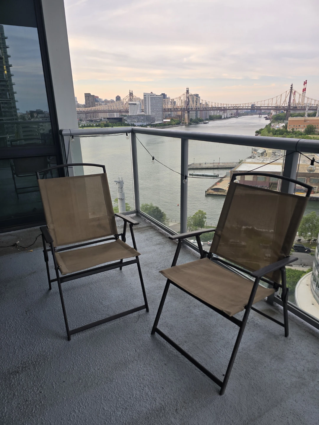Set of 2 Outdoor Folding Chairs