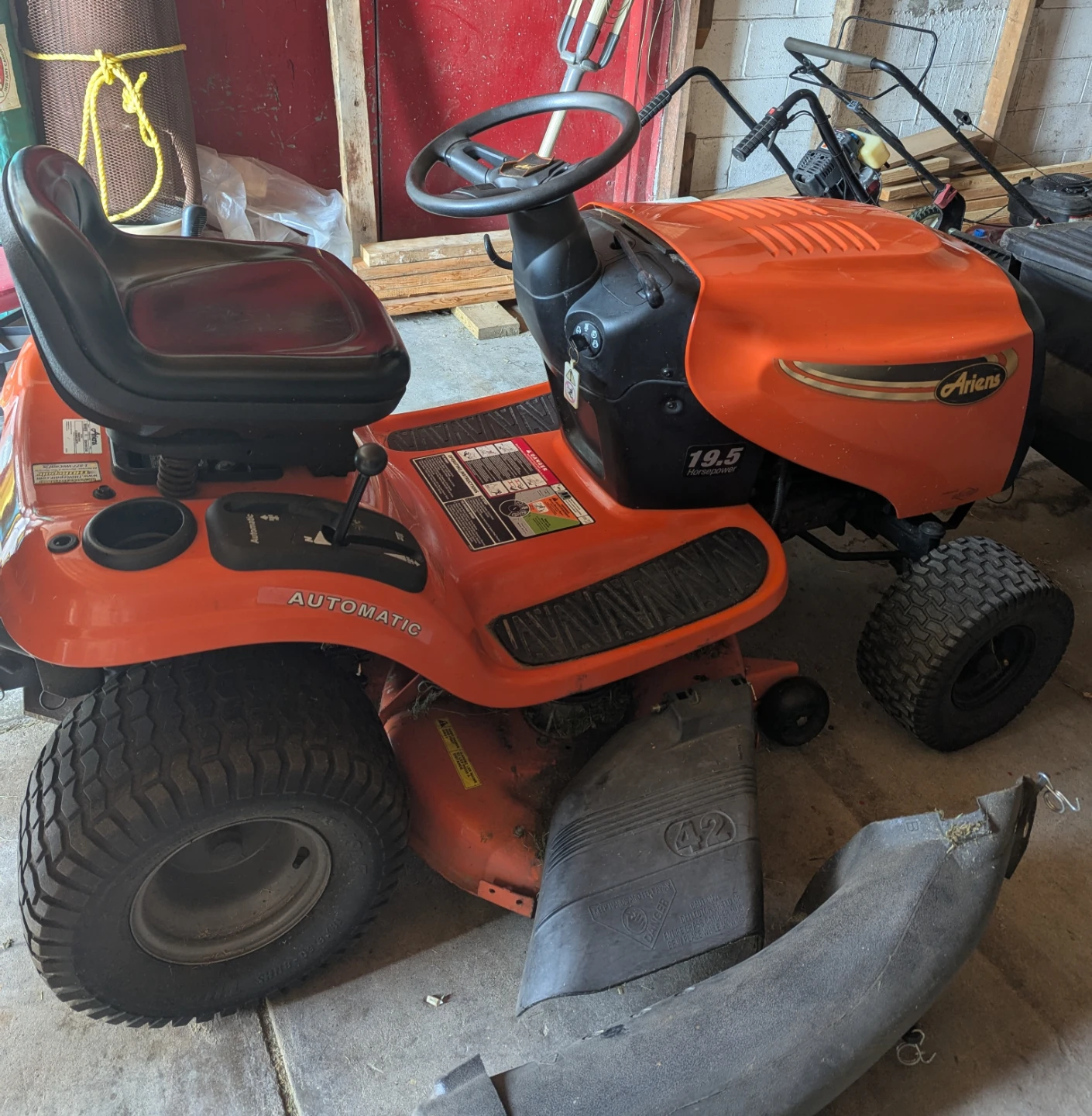 Ariens 19.5 HP Riding Mower with 42" Deck